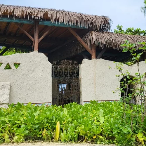MC Synthetic Thatch Roof